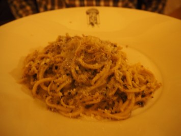 Cacio e pepe with black truffle