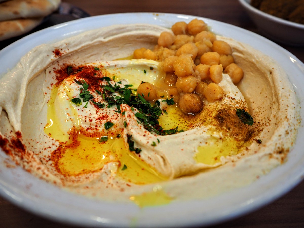 The best hummus in Tel Aviv (and the world?): Abu Hassan | The Swindian